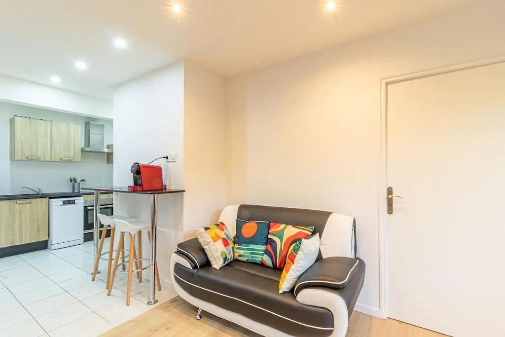 Zenbnb / L'Exploreur / 2 Min. Tram / Centre-Ville Annemasse France