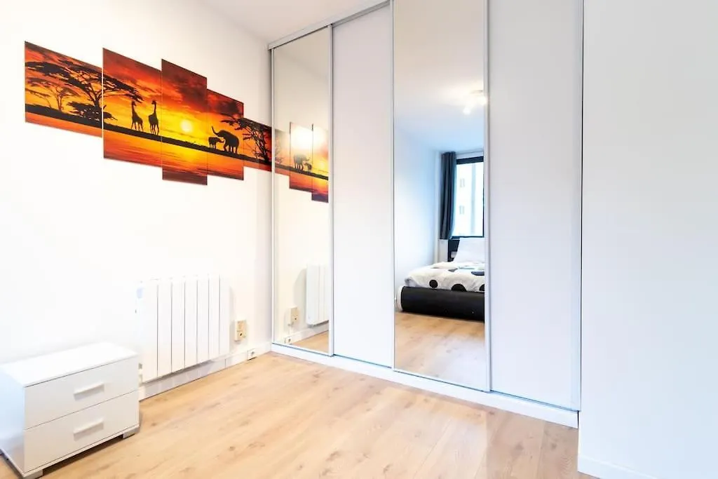Zenbnb / L'Exploreur / 2 Min. Tram / Centre-Ville Annemasse Apartment