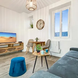 Homey Titi - Hyper-centre - Proche Gare Et Tram - Lit Convertible - Wifi Gratuit Annemasse